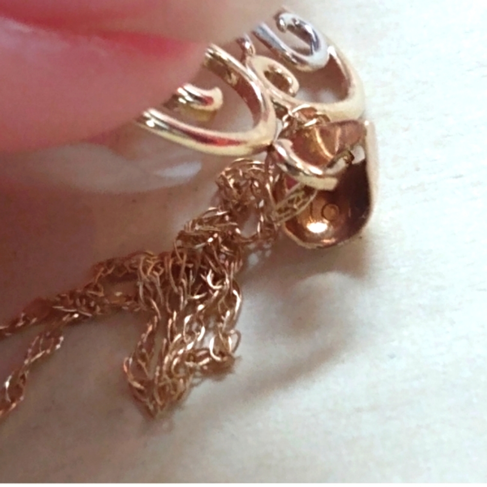 10k yellow gold Mom necklace - Picture 5 of 5